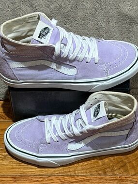 Vans Sk8-Hi Shoes Women’s Size 7.5 Purple Lavender White High Top Skate Sneakers